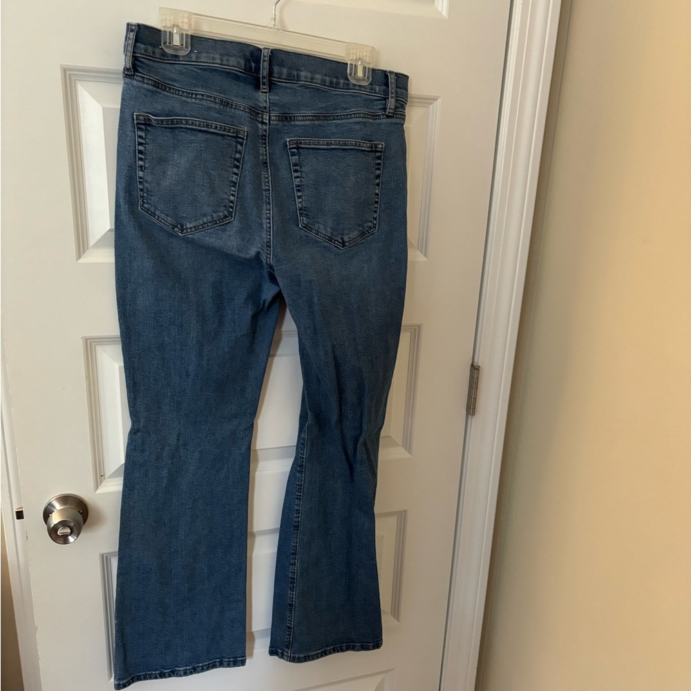 Loft Bootcut Jeans - Picture 2 of 3